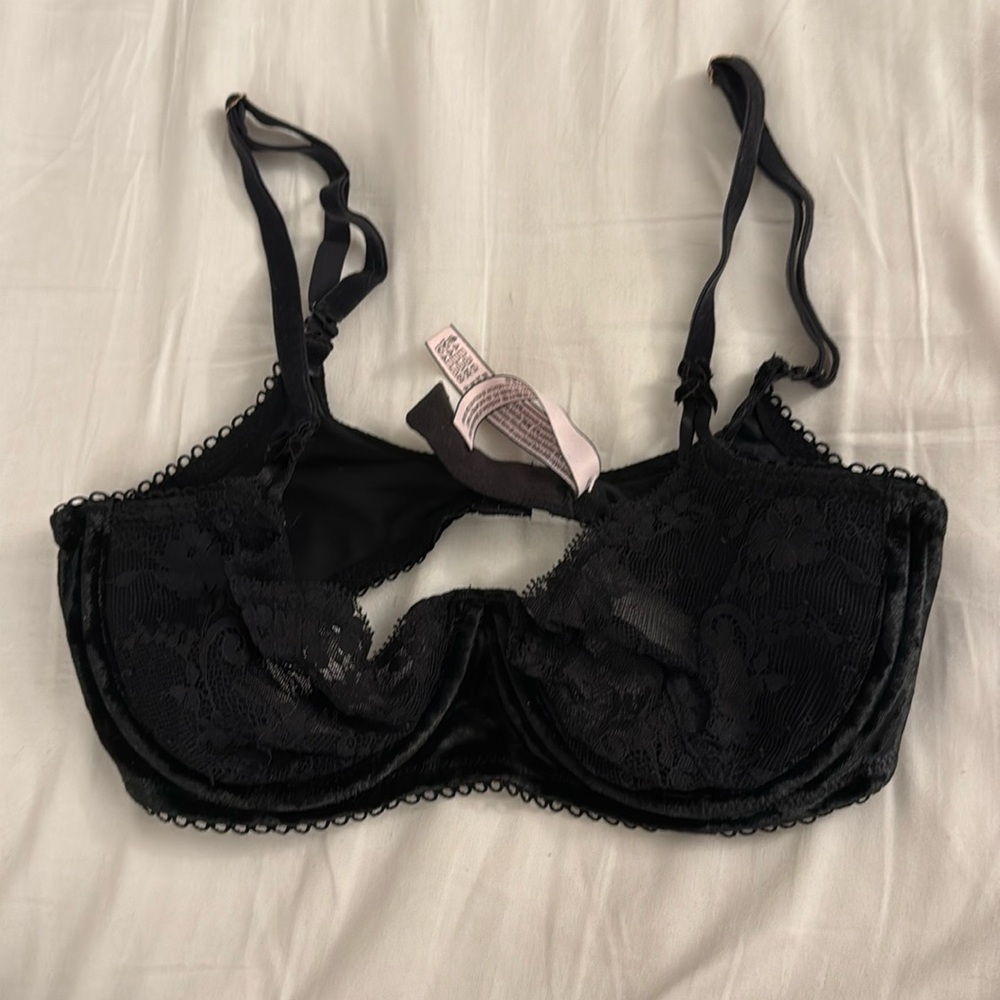 Victoria’s Secret dream angels push up without padding bra